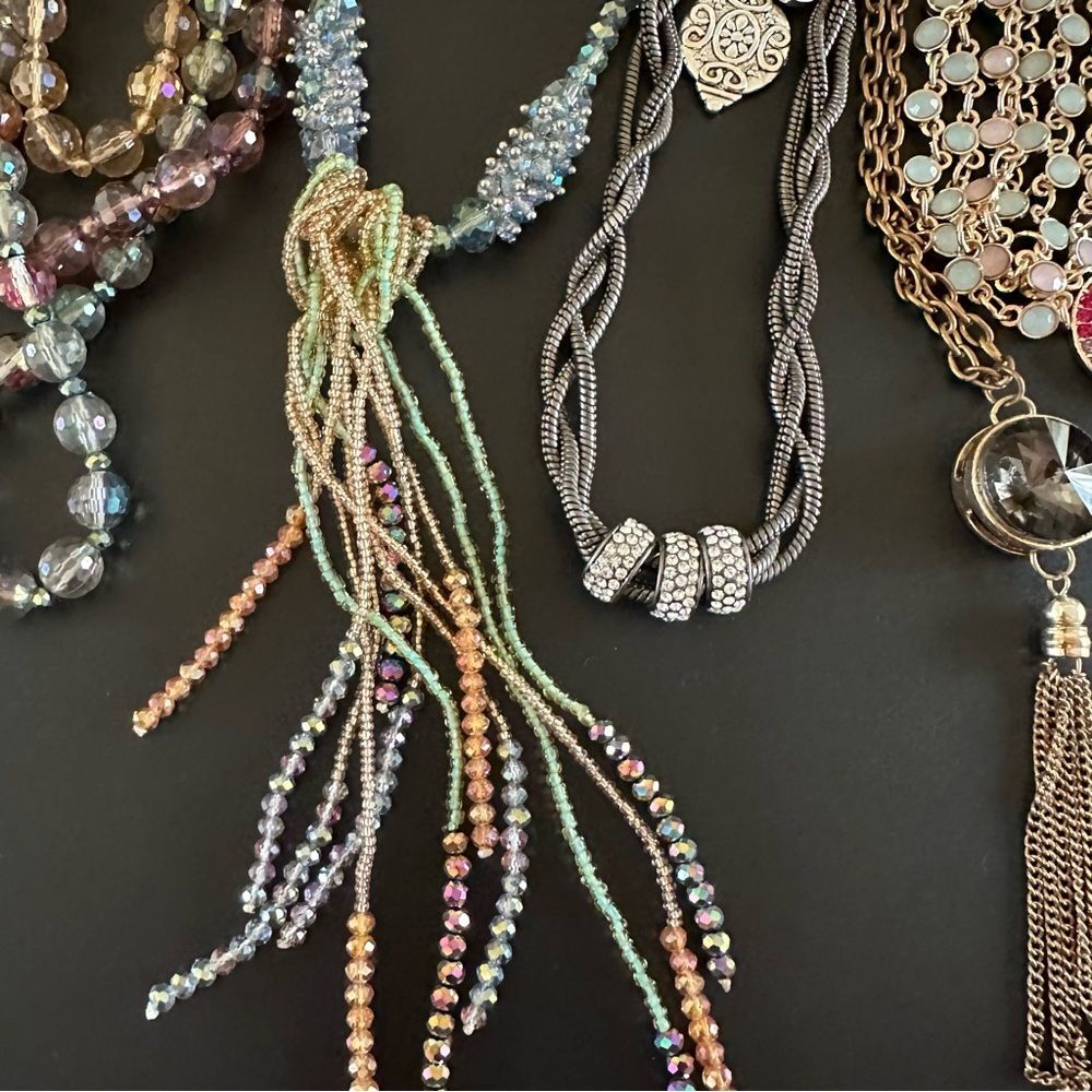 Bling bling 10 Necklaces full of sparkle - Picture 7 of 9